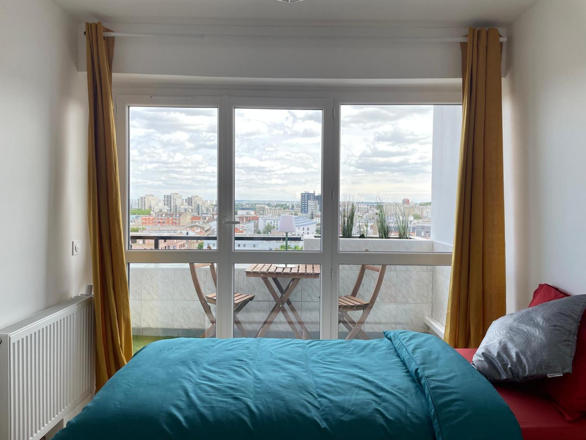 Paris Pantin Magnifique Appartement 4 Pieces De 108M2 Avec 2 Parking Interieur - Tres Cosy Pour 1 A 12 Personnes - Entierement Refait A Neuf Entire Apartment Luxurious And Warm - Pantin Paris 19 Eme Free Wifi Gratuit Kültér fotó