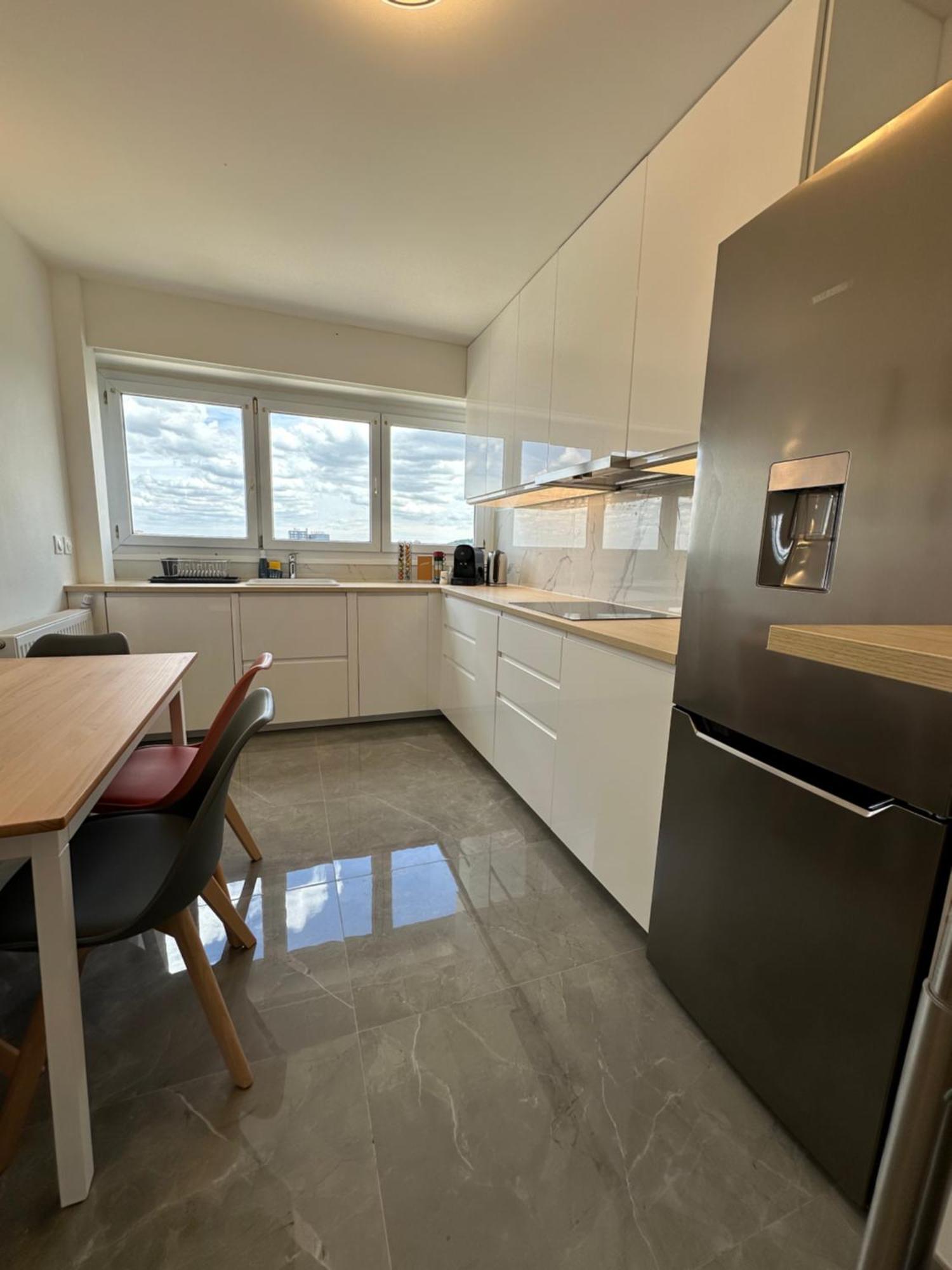 Paris Pantin Magnifique Appartement 4 Pieces De 108M2 Avec 2 Parking Interieur - Tres Cosy Pour 1 A 12 Personnes - Entierement Refait A Neuf Entire Apartment Luxurious And Warm - Pantin Paris 19 Eme Free Wifi Gratuit Kültér fotó