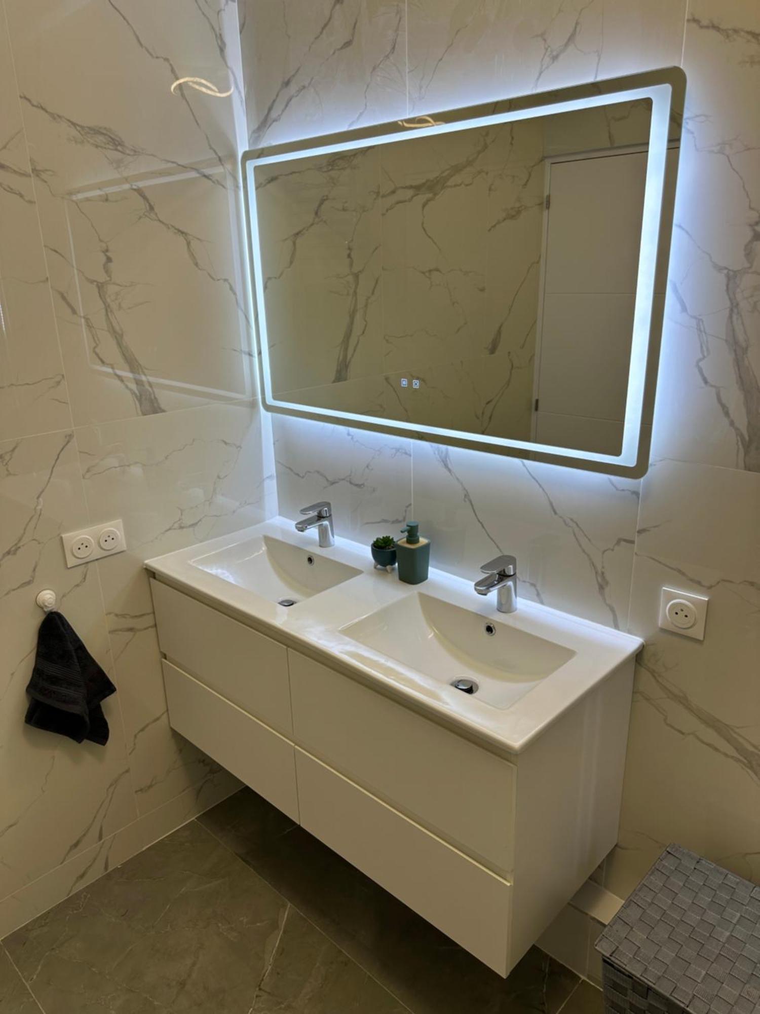 Paris Pantin Magnifique Appartement 4 Pieces De 108M2 Avec 2 Parking Interieur - Tres Cosy Pour 1 A 12 Personnes - Entierement Refait A Neuf Entire Apartment Luxurious And Warm - Pantin Paris 19 Eme Free Wifi Gratuit Kültér fotó
