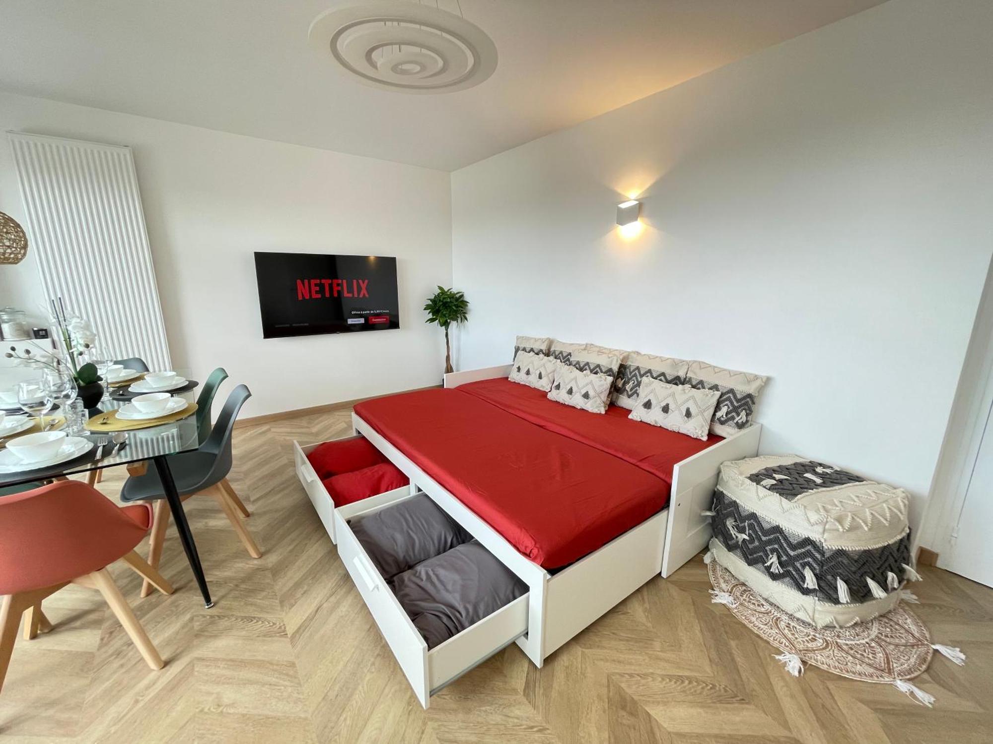 Paris Pantin Magnifique Appartement 4 Pieces De 108M2 Avec 2 Parking Interieur - Tres Cosy Pour 1 A 12 Personnes - Entierement Refait A Neuf Entire Apartment Luxurious And Warm - Pantin Paris 19 Eme Free Wifi Gratuit Kültér fotó