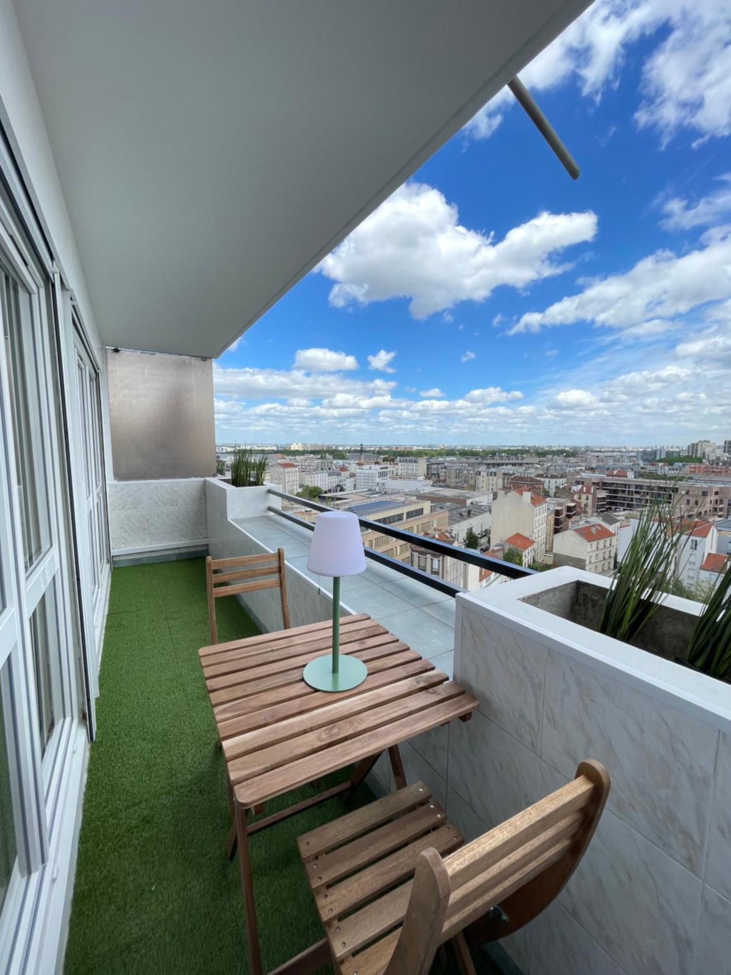Paris Pantin Magnifique Appartement 4 Pieces De 108M2 Avec 2 Parking Interieur - Tres Cosy Pour 1 A 12 Personnes - Entierement Refait A Neuf Entire Apartment Luxurious And Warm - Pantin Paris 19 Eme Free Wifi Gratuit Kültér fotó