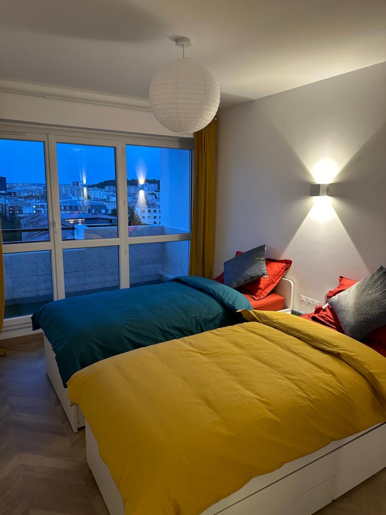 Paris Pantin Magnifique Appartement 4 Pieces De 108M2 Avec 2 Parking Interieur - Tres Cosy Pour 1 A 12 Personnes - Entierement Refait A Neuf Entire Apartment Luxurious And Warm - Pantin Paris 19 Eme Free Wifi Gratuit Kültér fotó