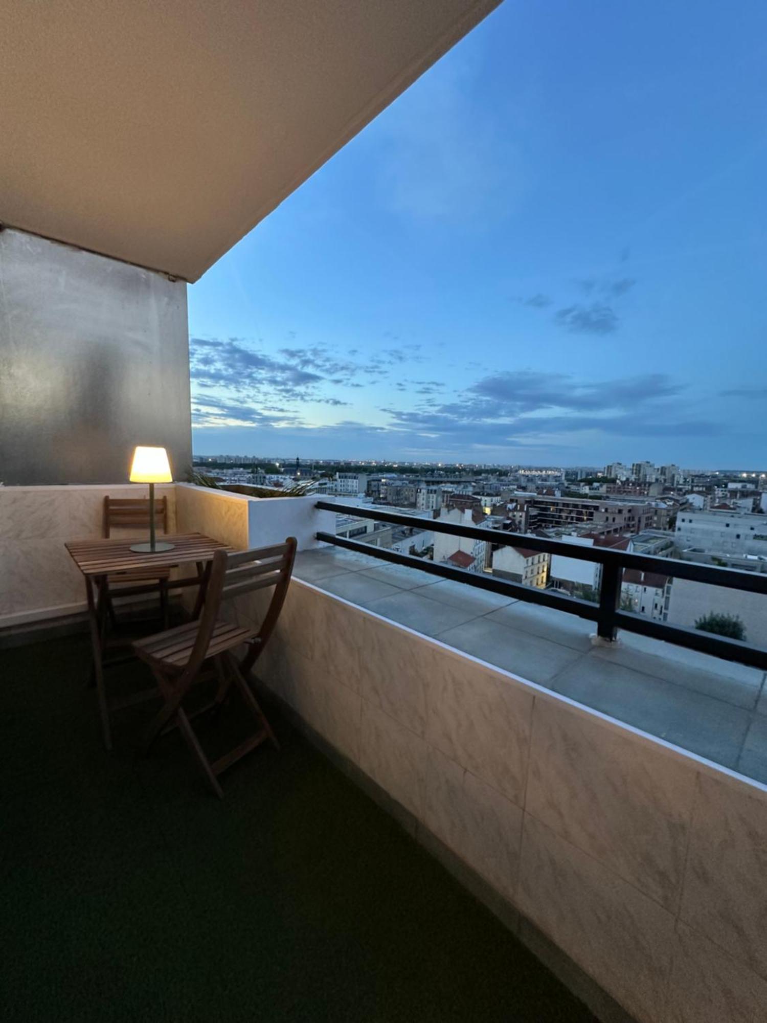 Paris Pantin Magnifique Appartement 4 Pieces De 108M2 Avec 2 Parking Interieur - Tres Cosy Pour 1 A 12 Personnes - Entierement Refait A Neuf Entire Apartment Luxurious And Warm - Pantin Paris 19 Eme Free Wifi Gratuit Kültér fotó