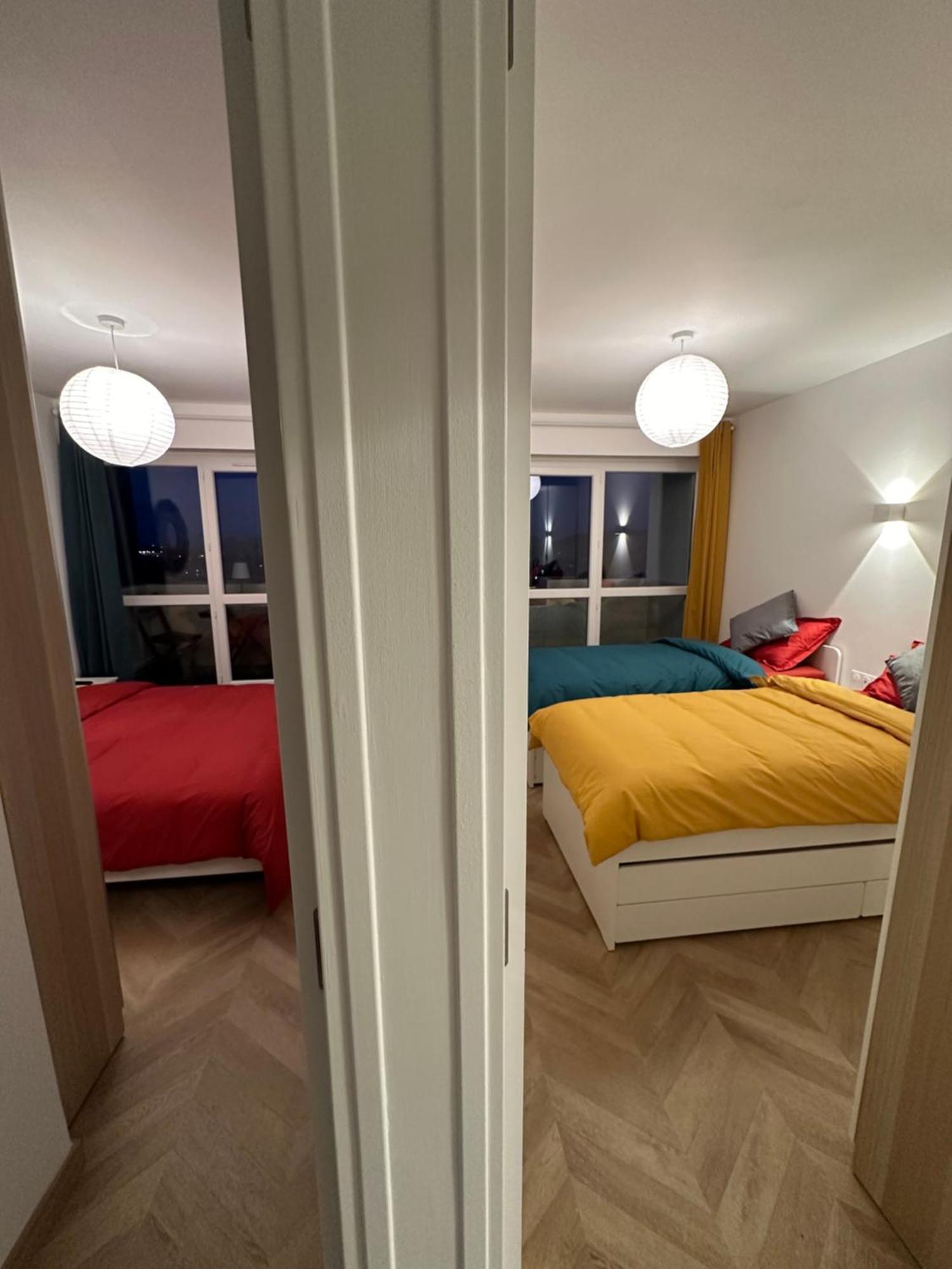 Paris Pantin Magnifique Appartement 4 Pieces De 108M2 Avec 2 Parking Interieur - Tres Cosy Pour 1 A 12 Personnes - Entierement Refait A Neuf Entire Apartment Luxurious And Warm - Pantin Paris 19 Eme Free Wifi Gratuit Kültér fotó
